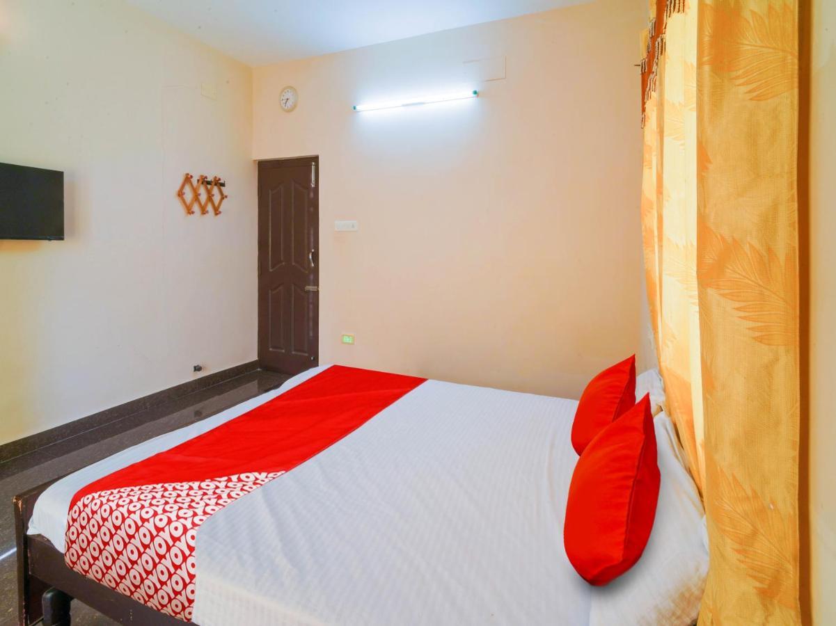 Hotel Oyo Flagship Happy 3*