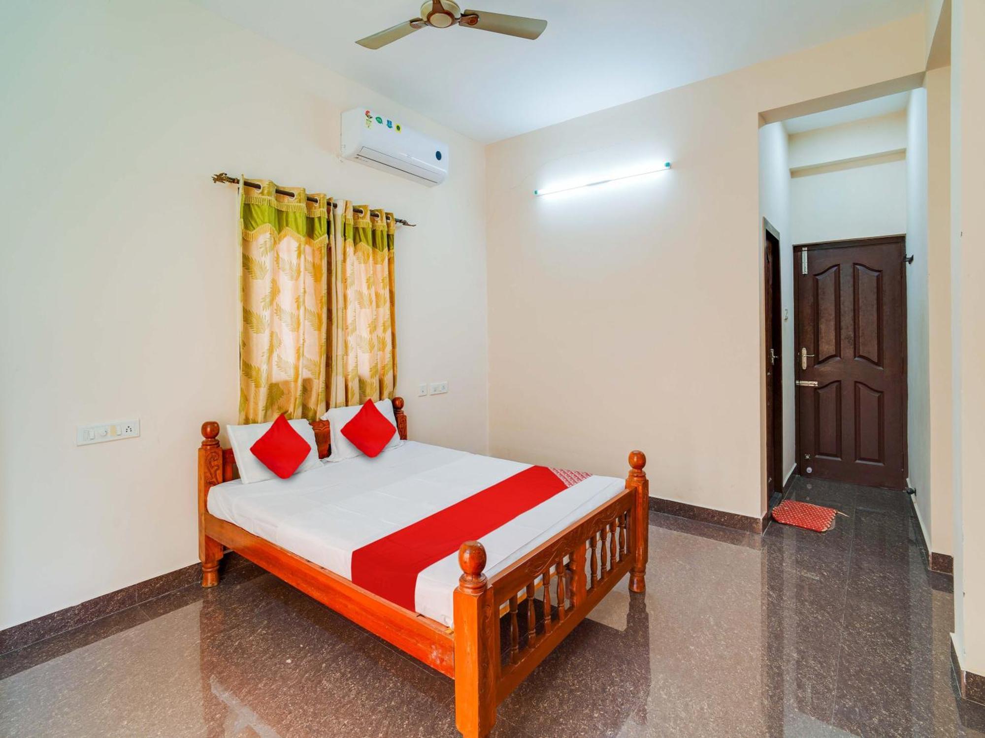 Oyo Flagship Happy Hotel