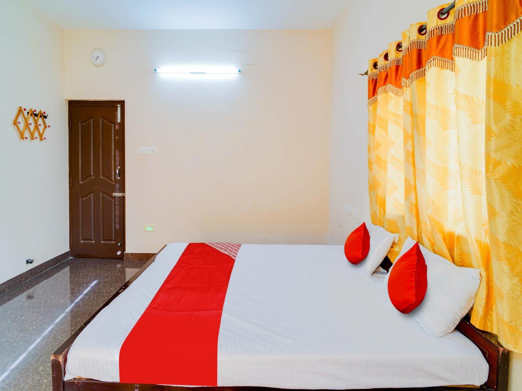 Oyo Flagship Happy Hotel