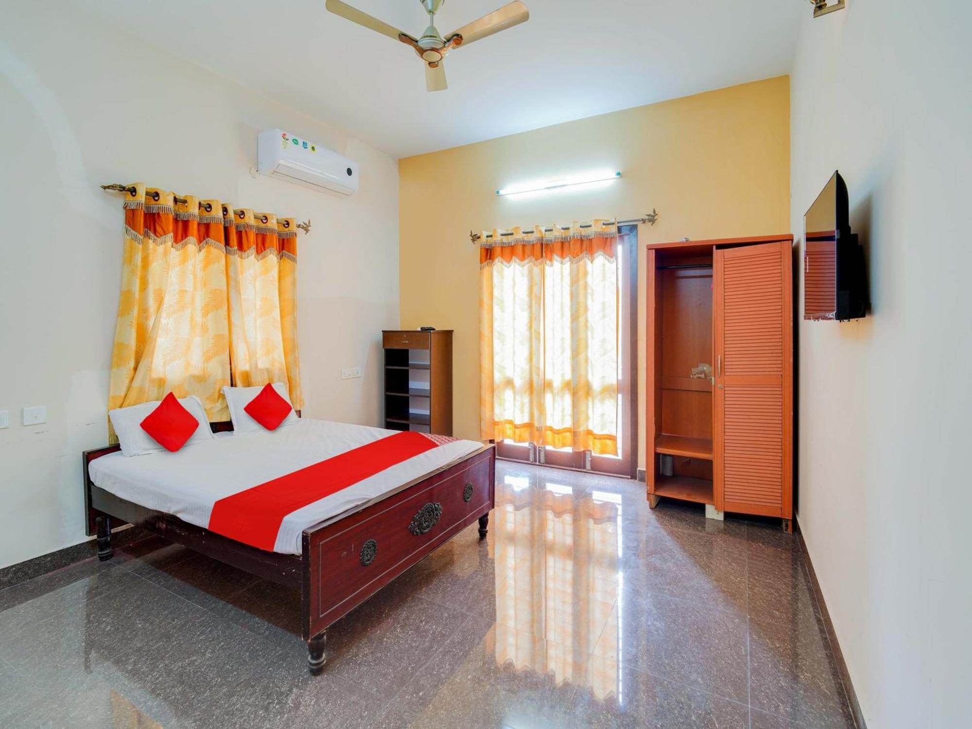 Oyo Flagship Happy Hotel
